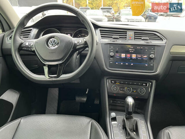 Білий Фольксваген Тігуан, об'ємом двигуна 2 л та пробігом 137 тис. км за 19350 $, фото 14 на Automoto.ua