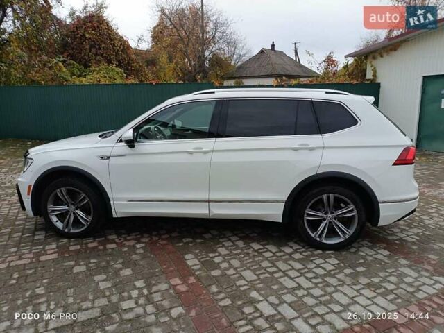 Белый Фольксваген Тигуан, объемом двигателя 1.98 л и пробегом 120 тыс. км за 25000 $, фото 1 на Automoto.ua
