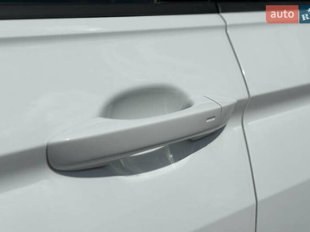 Білий Фольксваген Тігуан, об'ємом двигуна 2 л та пробігом 110 тис. км за 25999 $, фото 12 на Automoto.ua