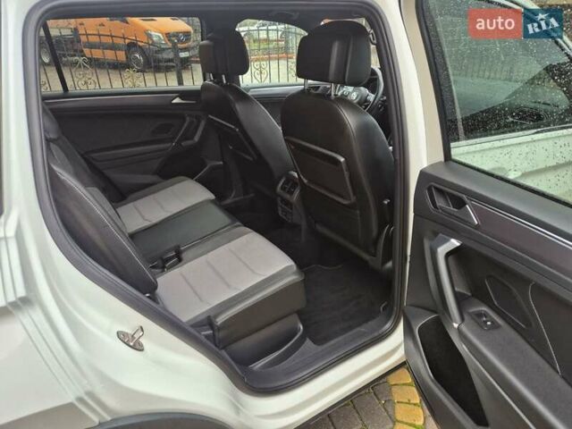 Білий Фольксваген Тігуан, об'ємом двигуна 2 л та пробігом 245 тис. км за 28900 $, фото 14 на Automoto.ua