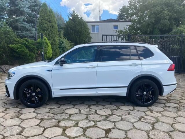 Белый Фольксваген Тигуан, объемом двигателя 2 л и пробегом 34 тыс. км за 14100 $, фото 3 на Automoto.ua