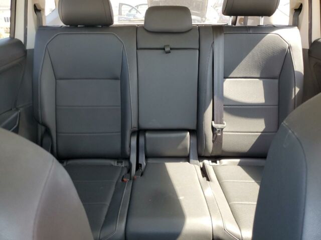 Білий Фольксваген Тігуан, об'ємом двигуна 2 л та пробігом 194 тис. км за 12750 $, фото 9 на Automoto.ua