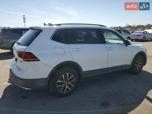 Білий Фольксваген Тігуан, об'ємом двигуна 1.98 л та пробігом 70 тис. км за 3000 $, фото 2 на Automoto.ua