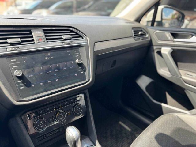 Білий Фольксваген Тігуан, об'ємом двигуна 2 л та пробігом 105 тис. км за 19500 $, фото 13 на Automoto.ua