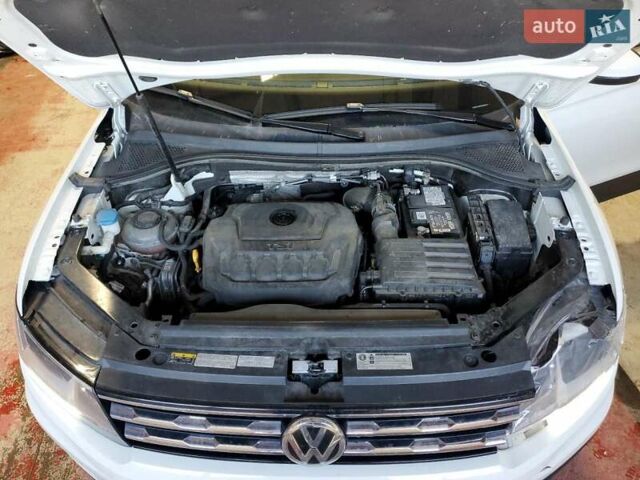 Белый Фольксваген Тигуан, объемом двигателя 2 л и пробегом 150 тыс. км за 4100 $, фото 11 на Automoto.ua