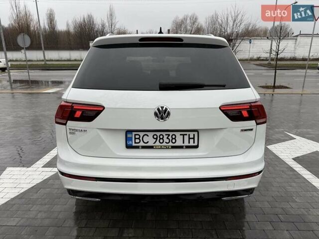 Белый Фольксваген Тигуан, объемом двигателя 1.98 л и пробегом 82 тыс. км за 22700 $, фото 4 на Automoto.ua