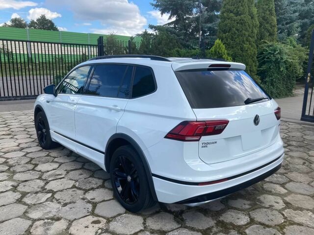 Белый Фольксваген Тигуан, объемом двигателя 2 л и пробегом 34 тыс. км за 14100 $, фото 6 на Automoto.ua