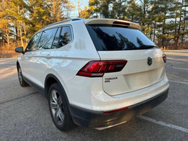Белый Фольксваген Тигуан, объемом двигателя 2 л и пробегом 38 тыс. км за 14000 $, фото 4 на Automoto.ua