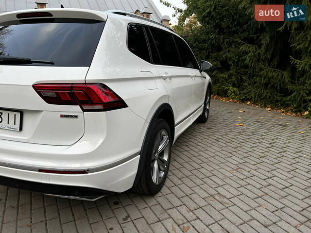 Белый Фольксваген Тигуан, объемом двигателя 1.98 л и пробегом 55 тыс. км за 27999 $, фото 10 на Automoto.ua