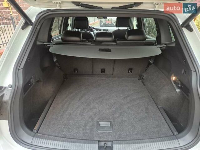 Білий Фольксваген Тігуан, об'ємом двигуна 2 л та пробігом 245 тис. км за 28900 $, фото 21 на Automoto.ua