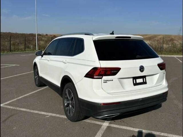 Белый Фольксваген Тигуан, объемом двигателя 2 л и пробегом 63 тыс. км за 17100 $, фото 5 на Automoto.ua