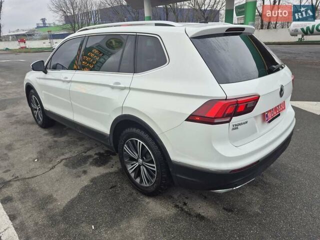 Білий Фольксваген Тігуан, об'ємом двигуна 2 л та пробігом 99 тис. км за 17900 $, фото 6 на Automoto.ua