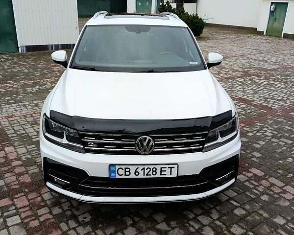 Белый Фольксваген Тигуан, объемом двигателя 1.98 л и пробегом 120 тыс. км за 25000 $, фото 26 на Automoto.ua