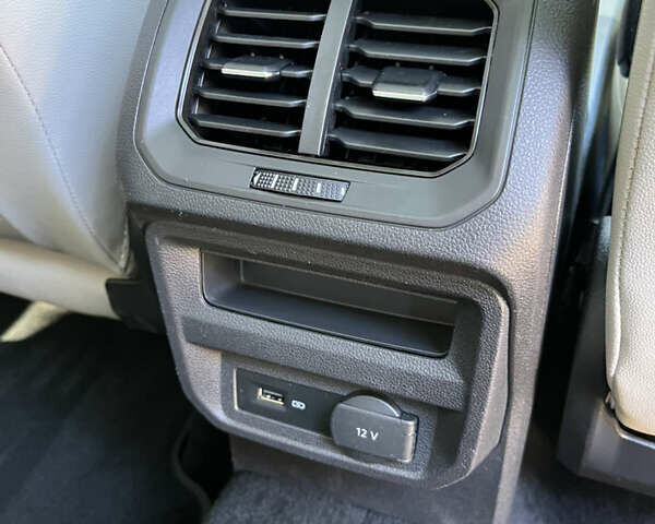 Белый Фольксваген Тигуан, объемом двигателя 1.98 л и пробегом 135 тыс. км за 24800 $, фото 14 на Automoto.ua