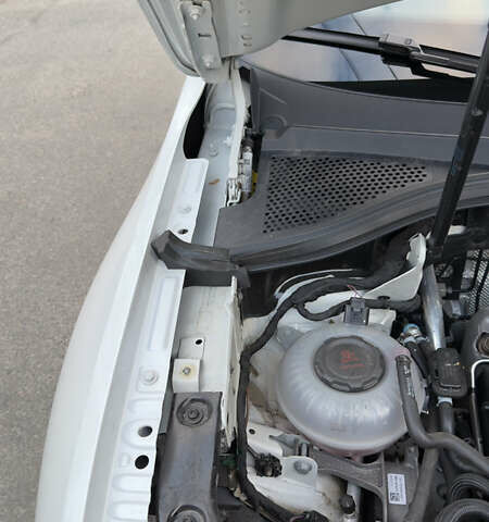 Белый Фольксваген Тигуан, объемом двигателя 1.98 л и пробегом 87 тыс. км за 28900 $, фото 31 на Automoto.ua