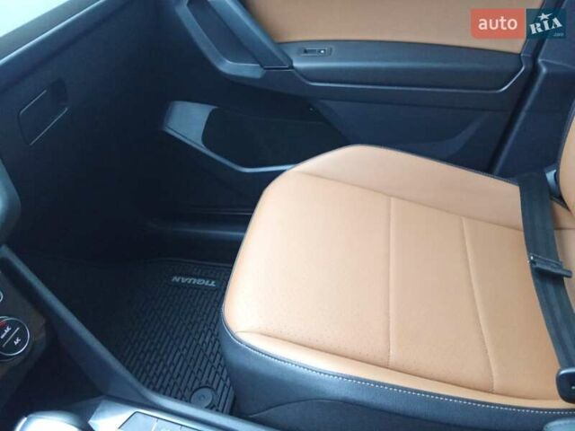 Белый Фольксваген Тигуан, объемом двигателя 1.97 л и пробегом 105 тыс. км за 18200 $, фото 10 на Automoto.ua