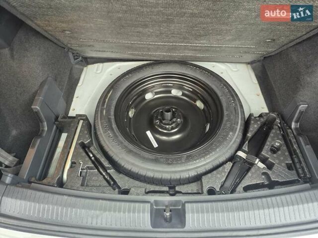 Білий Фольксваген Тігуан, об'ємом двигуна 2 л та пробігом 99 тис. км за 17900 $, фото 11 на Automoto.ua