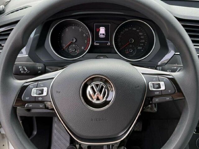 Білий Фольксваген Тігуан, об'ємом двигуна 2 л та пробігом 54 тис. км за 11700 $, фото 6 на Automoto.ua