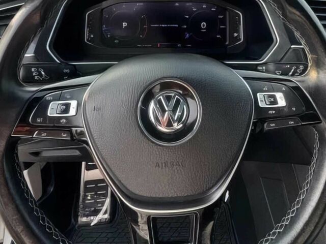 Белый Фольксваген Тигуан, объемом двигателя 2 л и пробегом 48 тыс. км за 5600 $, фото 10 на Automoto.ua