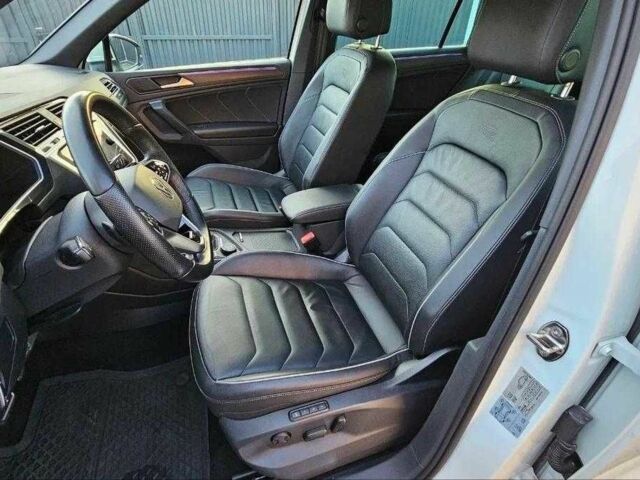 Белый Фольксваген Тигуан, объемом двигателя 2 л и пробегом 85 тыс. км за 17000 $, фото 4 на Automoto.ua