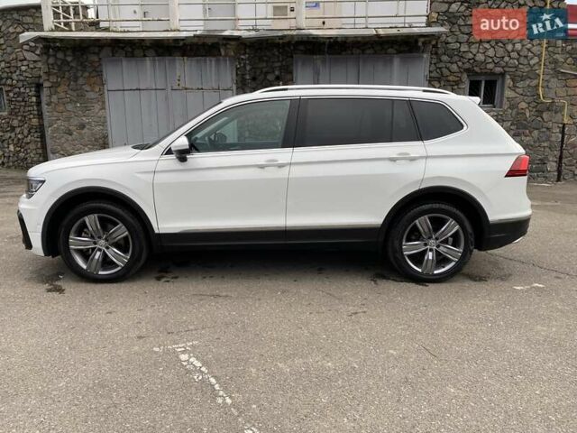 Белый Фольксваген Тигуан, объемом двигателя 1.98 л и пробегом 68 тыс. км за 19900 $, фото 17 на Automoto.ua