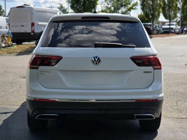 Білий Фольксваген Тігуан, об'ємом двигуна 2 л та пробігом 40 тис. км за 10000 $, фото 4 на Automoto.ua