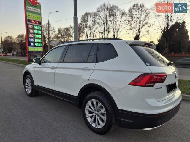 Білий Фольксваген Тігуан, об'ємом двигуна 1.98 л та пробігом 90 тис. км за 17800 $, фото 3 на Automoto.ua