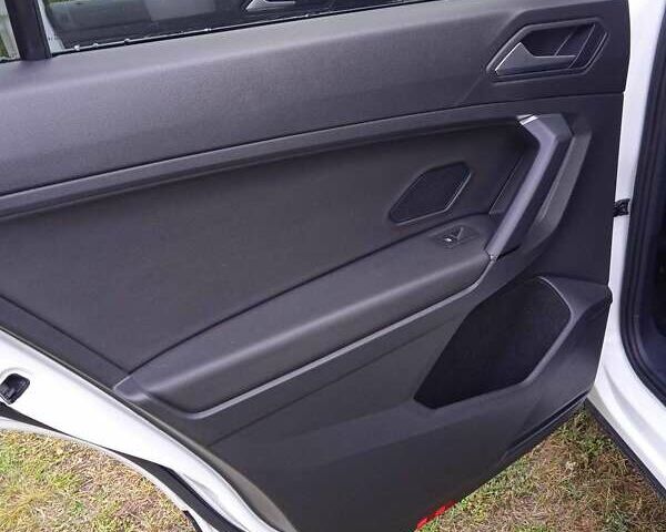 Белый Фольксваген Тигуан, объемом двигателя 1.98 л и пробегом 120 тыс. км за 18600 $, фото 13 на Automoto.ua