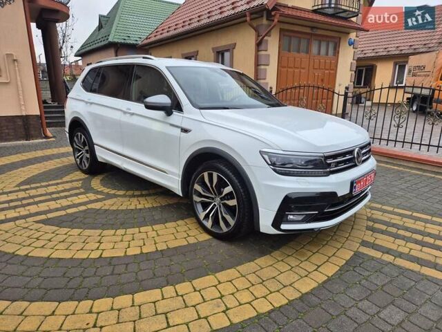 Білий Фольксваген Тігуан, об'ємом двигуна 2 л та пробігом 245 тис. км за 28900 $, фото 25 на Automoto.ua