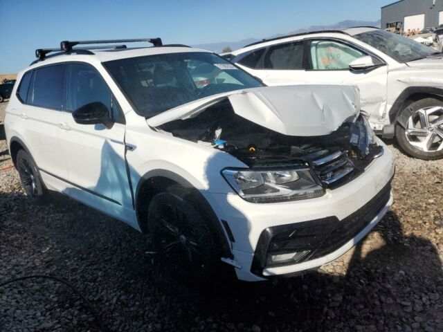 Белый Фольксваген Тигуан, объемом двигателя 2 л и пробегом 109 тыс. км за 17600 $, фото 2 на Automoto.ua