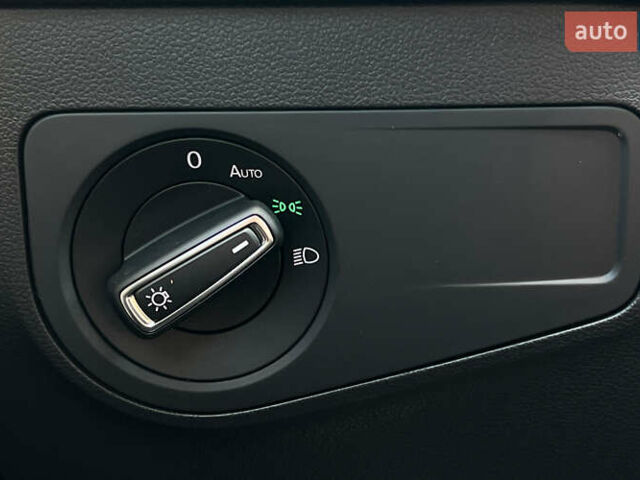 Білий Фольксваген Тігуан, об'ємом двигуна 2 л та пробігом 110 тис. км за 21850 $, фото 20 на Automoto.ua