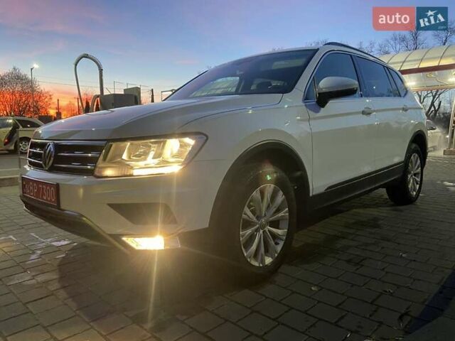 Белый Фольксваген Тигуан, объемом двигателя 1.98 л и пробегом 179 тыс. км за 17700 $, фото 4 на Automoto.ua