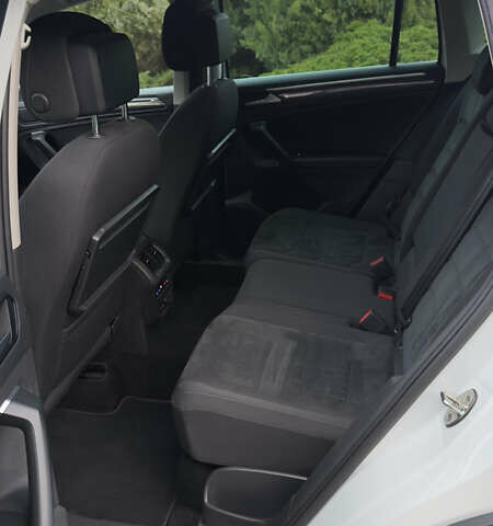 Белый Фольксваген Тигуан, объемом двигателя 1.98 л и пробегом 87 тыс. км за 28900 $, фото 19 на Automoto.ua