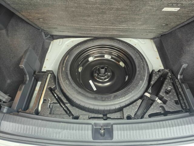 Белый Фольксваген Тигуан, объемом двигателя 2 л и пробегом 99 тыс. км за 17900 $, фото 11 на Automoto.ua