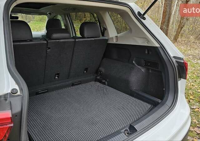 Білий Фольксваген Тігуан, об'ємом двигуна 1.98 л та пробігом 89 тис. км за 21500 $, фото 24 на Automoto.ua