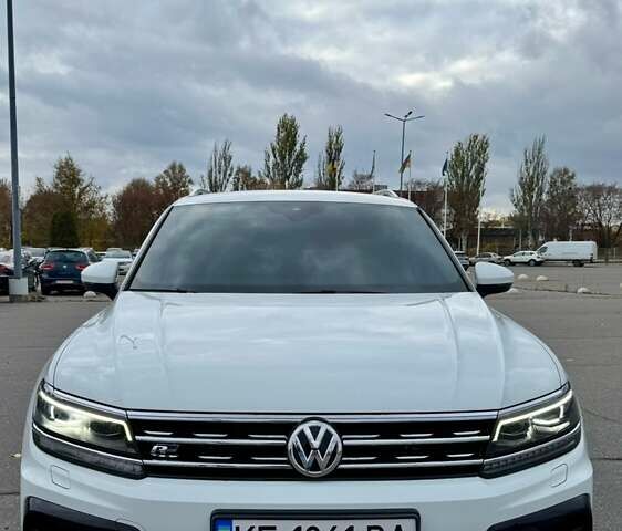Белый Фольксваген Тигуан, объемом двигателя 1.98 л и пробегом 54 тыс. км за 31500 $, фото 1 на Automoto.ua