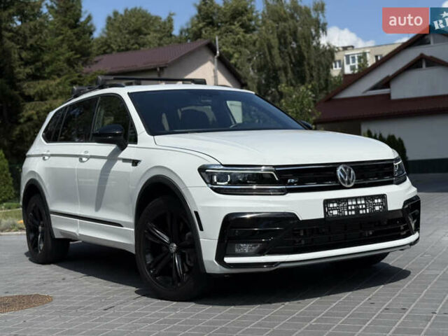 Білий Фольксваген Тігуан, об'ємом двигуна 2 л та пробігом 110 тис. км за 25999 $, фото 5 на Automoto.ua