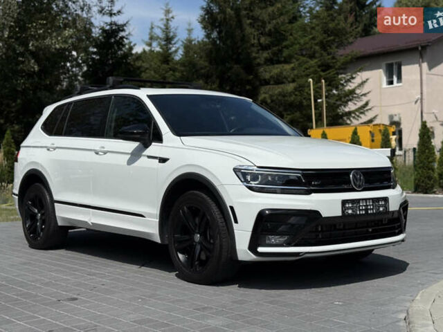 Білий Фольксваген Тігуан, об'ємом двигуна 2 л та пробігом 110 тис. км за 25999 $, фото 7 на Automoto.ua