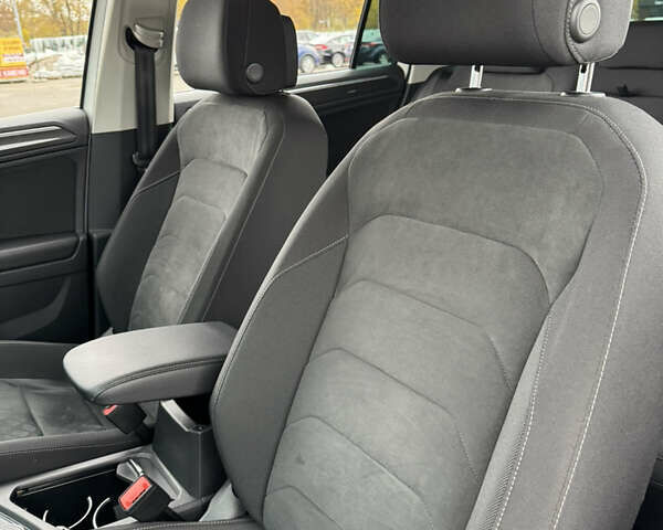 Белый Фольксваген Тигуан, объемом двигателя 1.98 л и пробегом 54 тыс. км за 31500 $, фото 48 на Automoto.ua