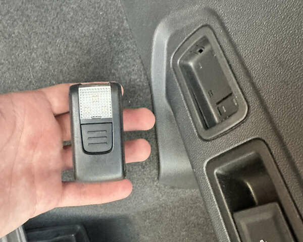 Белый Фольксваген Тигуан, объемом двигателя 2 л и пробегом 198 тыс. км за 41500 $, фото 38 на Automoto.ua