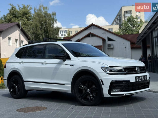 Білий Фольксваген Тігуан, об'ємом двигуна 2 л та пробігом 110 тис. км за 25999 $, фото 6 на Automoto.ua