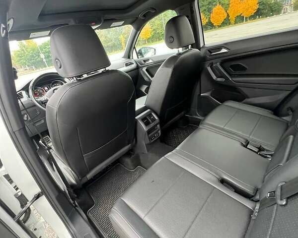 Белый Фольксваген Тигуан, объемом двигателя 1.98 л и пробегом 133 тыс. км за 22500 $, фото 23 на Automoto.ua