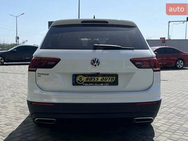 Белый Фольксваген Тигуан, объемом двигателя 1.98 л и пробегом 123 тыс. км за 21800 $, фото 5 на Automoto.ua
