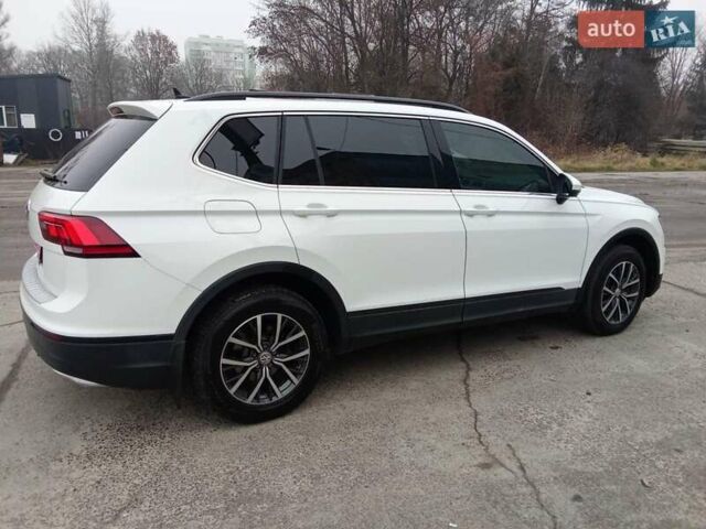 Белый Фольксваген Тигуан, объемом двигателя 1.97 л и пробегом 105 тыс. км за 18200 $, фото 8 на Automoto.ua