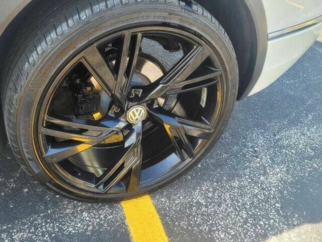 Білий Фольксваген Тігуан, об'ємом двигуна 2 л та пробігом 43 тис. км за 13000 $, фото 10 на Automoto.ua