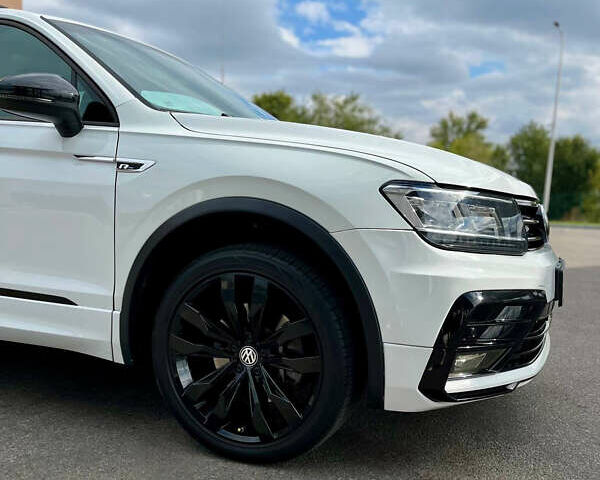 Белый Фольксваген Тигуан, объемом двигателя 1.98 л и пробегом 59 тыс. км за 22000 $, фото 4 на Automoto.ua