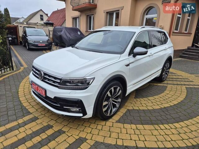Білий Фольксваген Тігуан, об'ємом двигуна 2 л та пробігом 245 тис. км за 28900 $, фото 26 на Automoto.ua