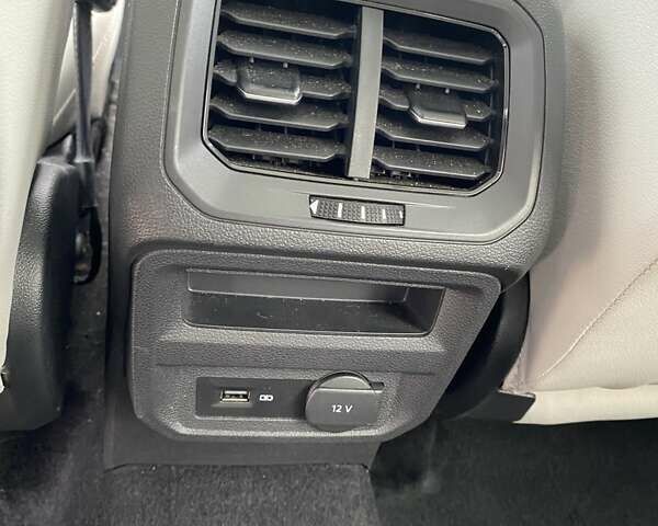 Белый Фольксваген Тигуан, объемом двигателя 1.98 л и пробегом 68 тыс. км за 19900 $, фото 43 на Automoto.ua