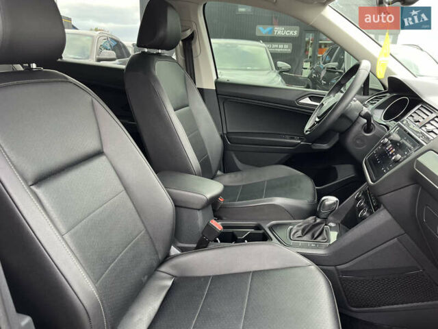 Білий Фольксваген Тігуан, об'ємом двигуна 2 л та пробігом 137 тис. км за 19350 $, фото 21 на Automoto.ua