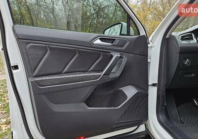 Білий Фольксваген Тігуан, об'ємом двигуна 1.98 л та пробігом 89 тис. км за 21500 $, фото 10 на Automoto.ua